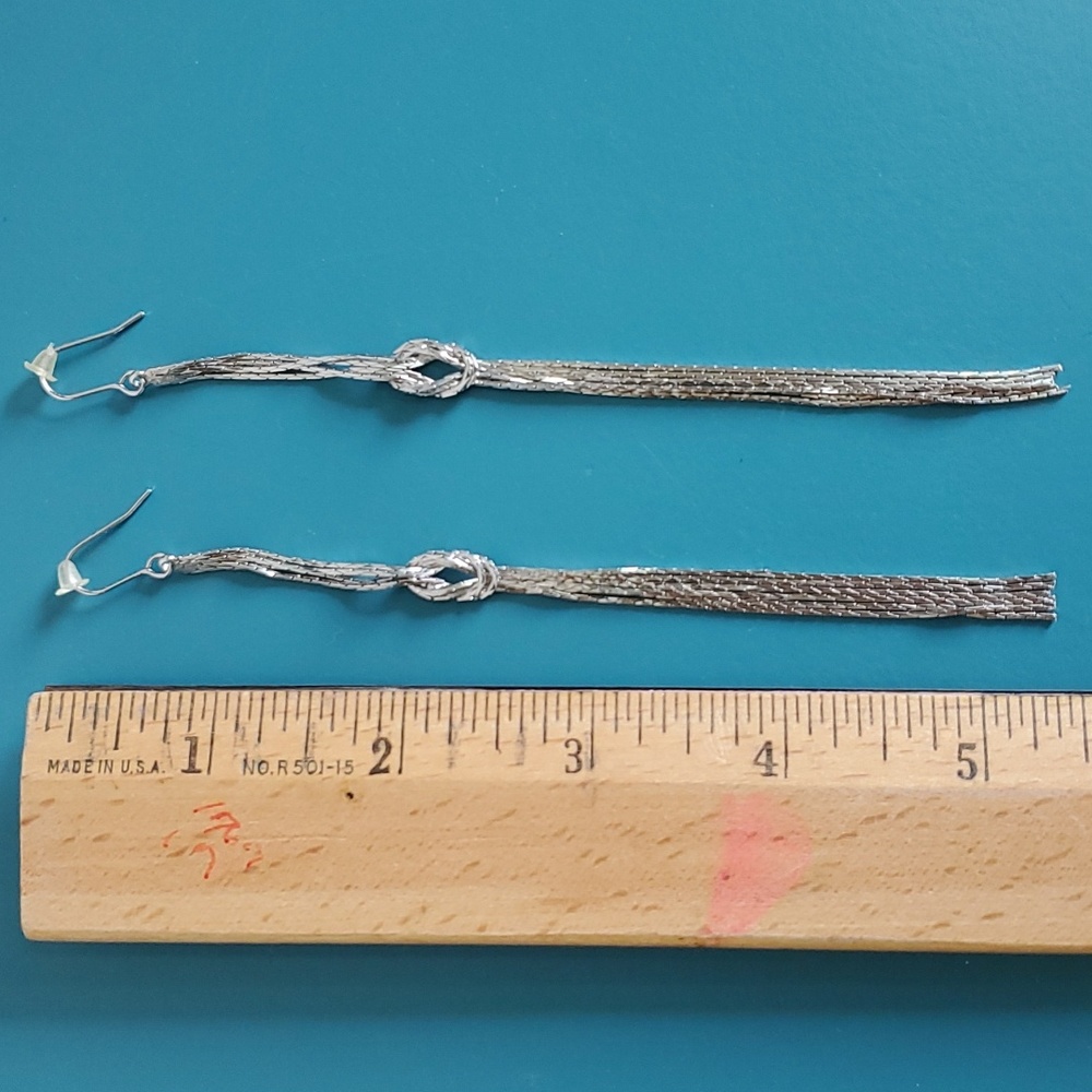 Silver chain infinity knot earrings - Picture 2 of 4